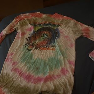 New long sleeve tee journey design